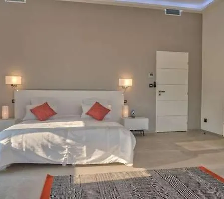 Great With Big Garden Near To The Beach Bed & Breakfast *