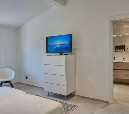 Great With Big Garden Near To The Beach *