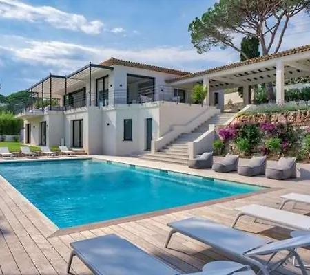 Great With Big Garden Near To The Beach *