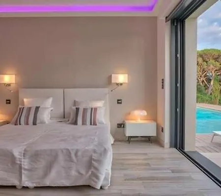 Great With Big Garden Near To The Beach *
