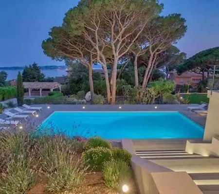 Bed & Breakfast Great With Big Garden Near To The Beach Sainte-Maxime
