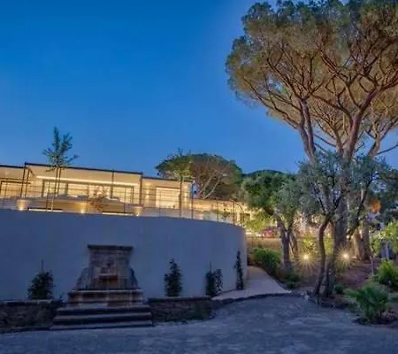 Great With Big Garden Near To The Beach Bed & Breakfast