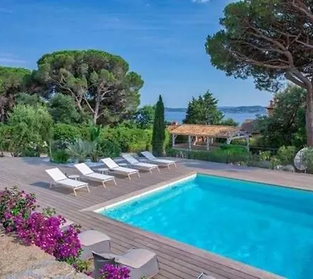 Great With Big Garden Near To The Beach Bed & Breakfast *