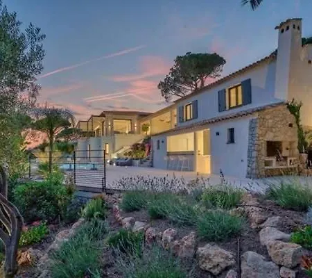 Bed & Breakfast Great With Big Garden Near To The Beach Sainte-Maxime