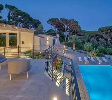 Bed & Breakfast Great With Big Garden Near To The Beach Sainte-Maxime